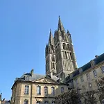 Affaire, Petit Dejeuner Offert En Hypercentre Caen