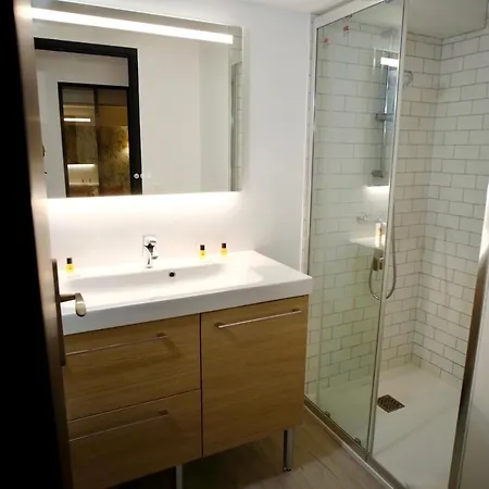 Affaire, Petit Dejeuner Offert En Hypercentre Апарт-отель Кан