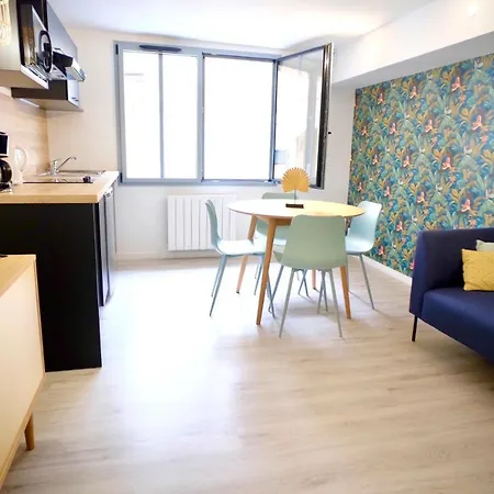 Affaire, Petit Dejeuner Offert En Hypercentre Apart-hotel Caen
