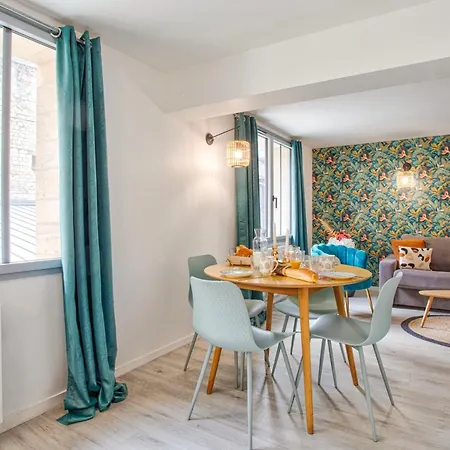 Affaire, Petit Dejeuner Offert En Hypercentre Кан