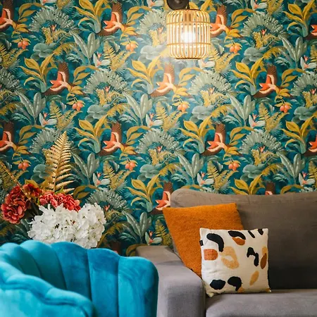 Affaire, Petit Dejeuner Offert En Hypercentre