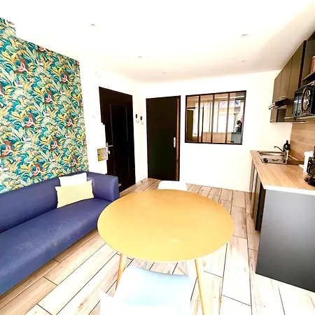 Affaire, Petit Dejeuner Offert En Hypercentre