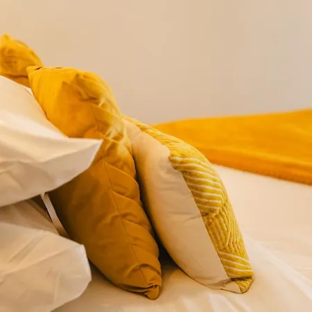 Affaire, Petit Dejeuner Offert En Hypercentre Кан