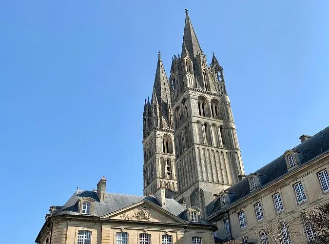 Affaire, Petit Déjeuner Offert En Hypercentre Caen