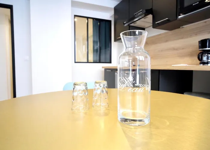 Affaire, Petit Déjeuner Offert En Hypercentre