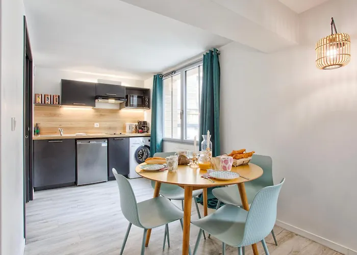 Affaire, Petit Déjeuner Offert En Hypercentre