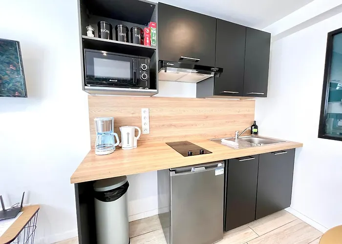 Affaire, Petit Déjeuner Offert En Hypercentre Caen